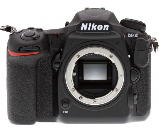 Nikon D500 Hus